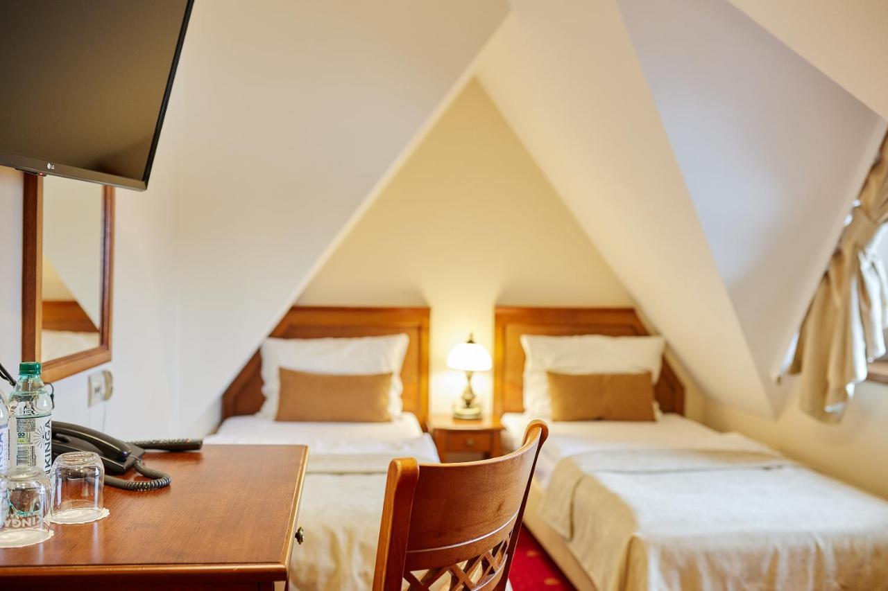 Hotel Burkaty Bialka Tatrzanska Eksteriør billede